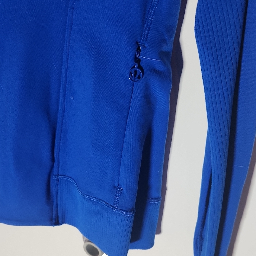 lululemon athletica Asymmetrical Zip Blue Jacket - Picture 6 of 8